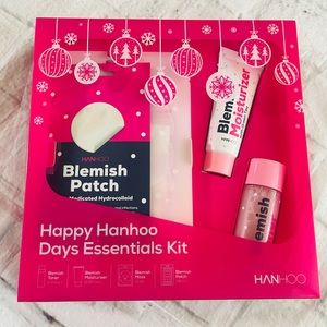 Happy Hanhoo Days Essentials Kit Christmas